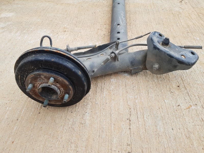 Recambio de puente trasero para ford fiesta (cb1) active referencia OEM IAM 1805867 8V515K952CL 