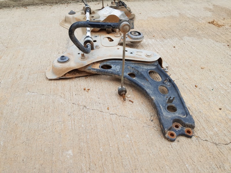 Recambio de puente delantero para opel vivaro b kasten/combi furgón referencia OEM IAM 93459571  