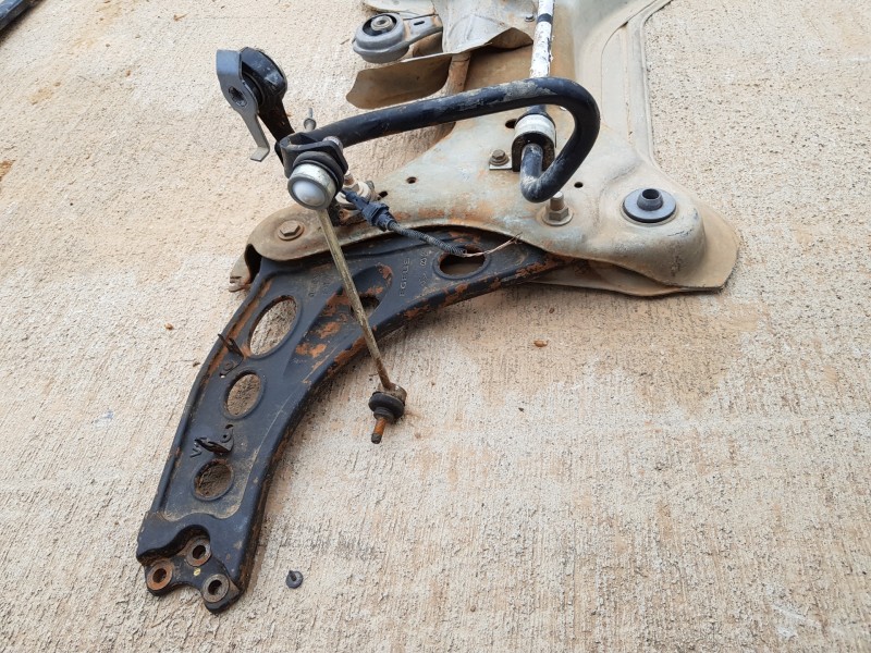 Recambio de puente delantero para opel vivaro b kasten/combi furgón referencia OEM IAM 93459571  