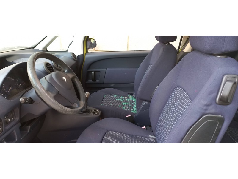 peugeot 1007 del año 2007