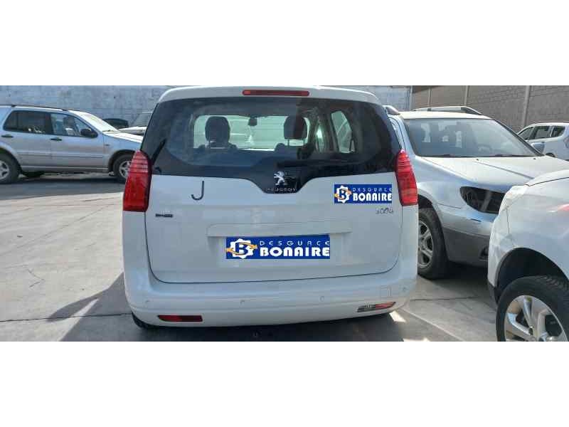 peugeot 5008 del año 2015