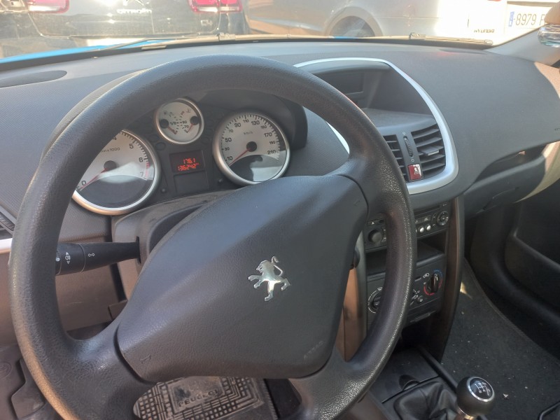 peugeot 207 del año 2008