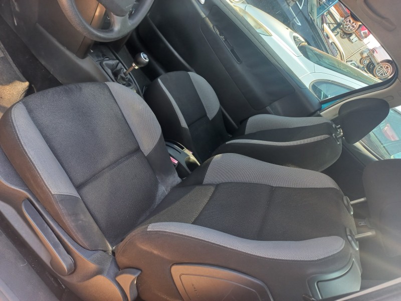 peugeot 207 del año 2008