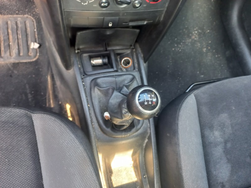 peugeot 207 del año 2007