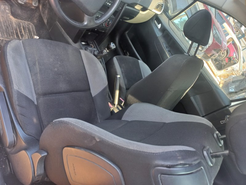 peugeot 207 del año 2007