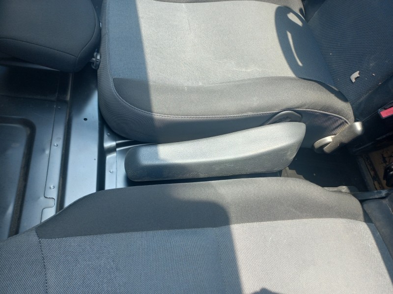 nissan nv 400 del año 2022