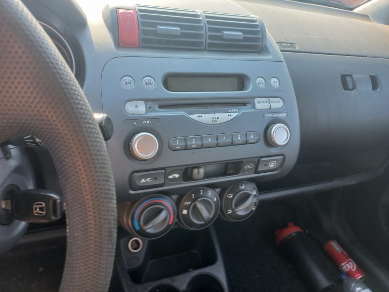 honda jazz (gd1/5) del año 2004