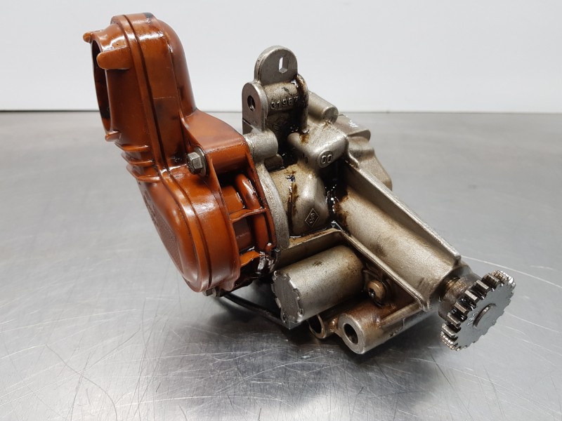 Recambio de bomba aceite para nissan pulsar (c13) fastback referencia OEM IAM 150002257R  