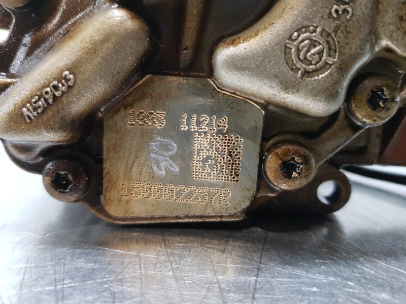 Recambio de bomba aceite para nissan pulsar (c13) fastback referencia OEM IAM 150002257R  
