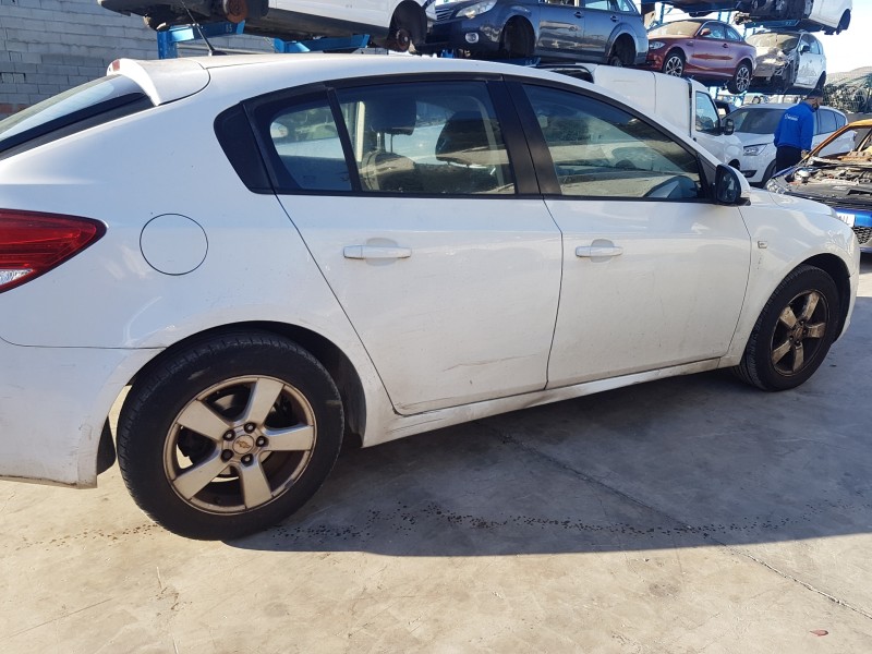 chevrolet cruze hatchback del año 2011