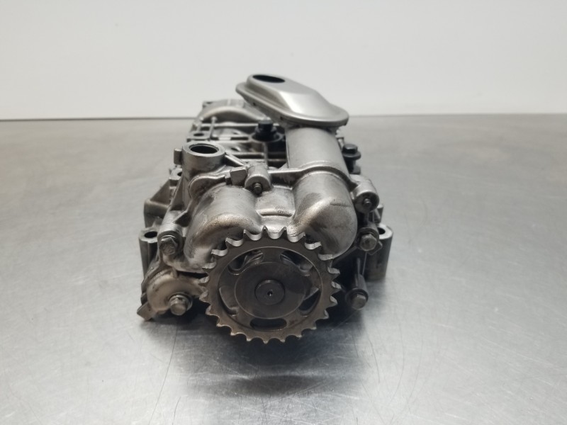 Recambio de bomba aceite para land rover evoque prestige referencia OEM IAM LR022455 LR054285 BG9Q6600AA