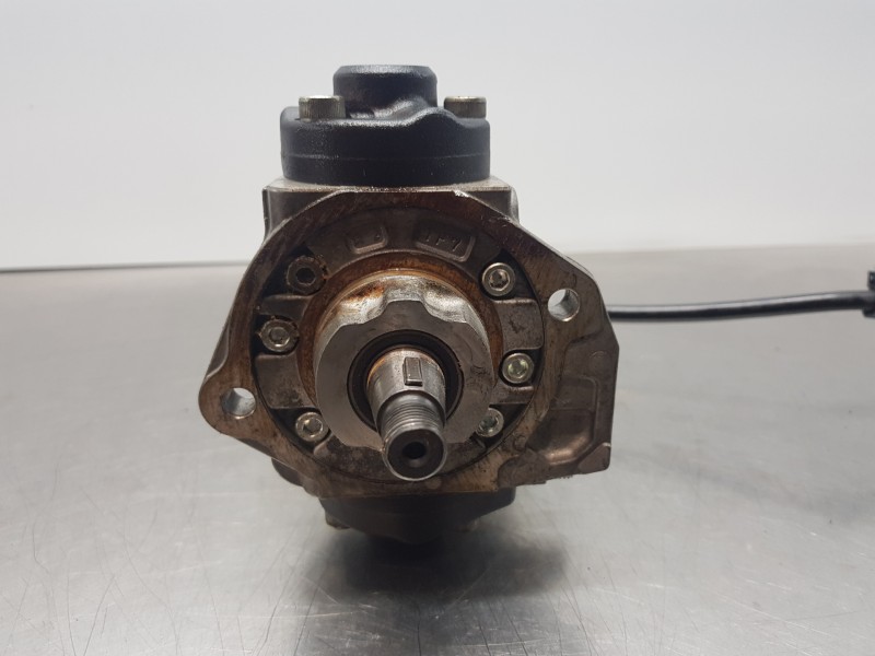 Recambio de bomba inyeccion para opel astra j sports tourer selective referencia OEM IAM 55586499 HU2940001003C 