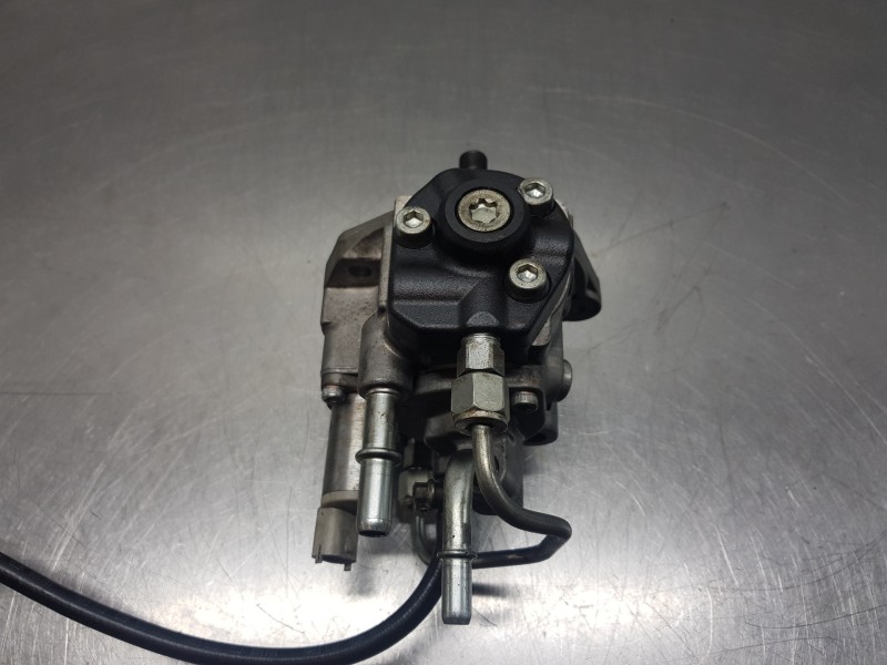 Recambio de bomba inyeccion para opel astra j sports tourer selective referencia OEM IAM 55586499 HU2940001003C 