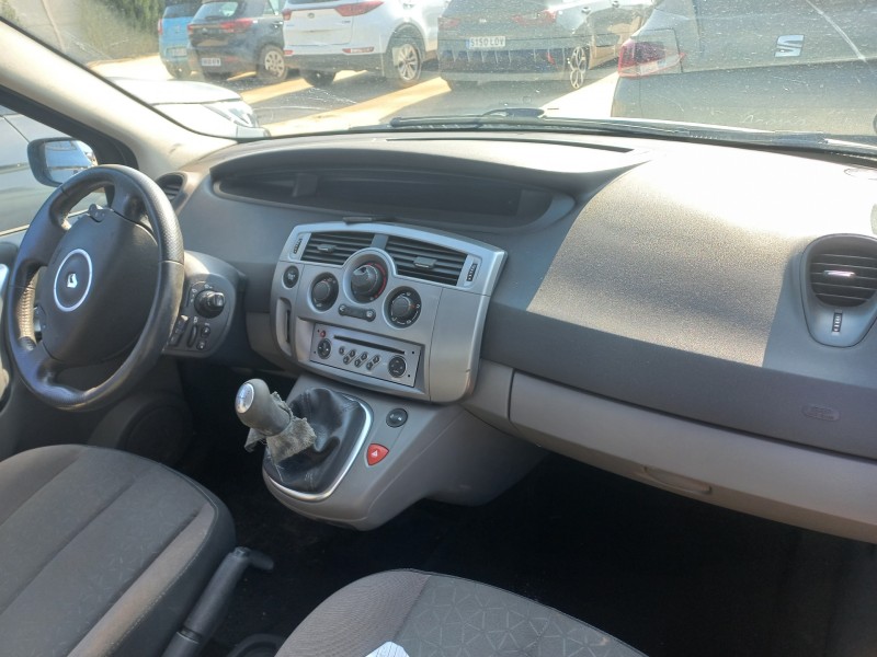 renault scenic ii del año 2009