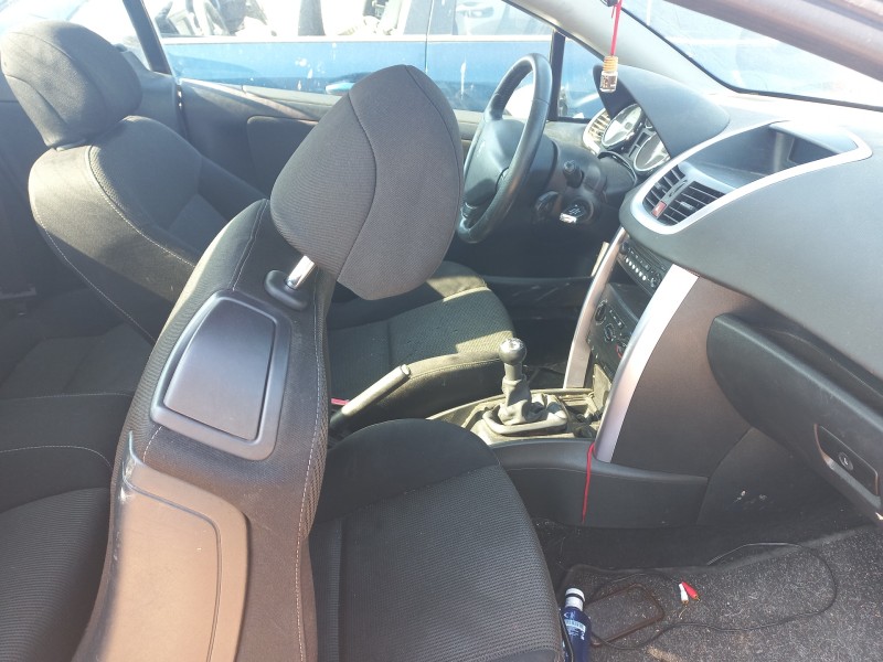 peugeot 207 cc del año 2014