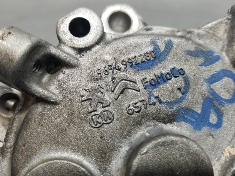 Recambio de soporte bomba inyeccion para peugeot boxer combi bus referencia OEM IAM 9674992180 9674992280 