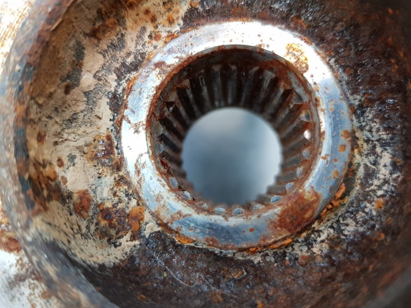 Recambio de mangueta delantera derecha para citroen c3 aircross bluehdi referencia OEM IAM 364790  