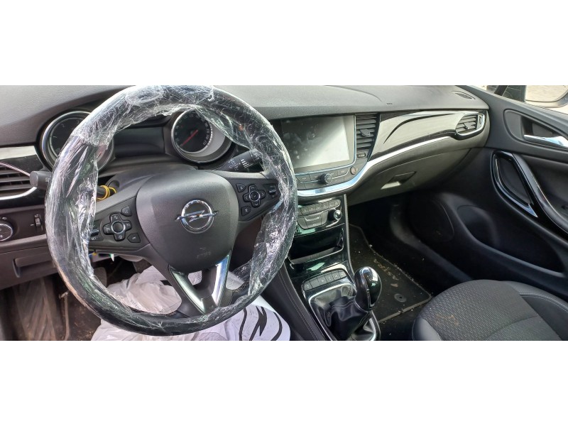 opel astra k sports tourer del año 2016