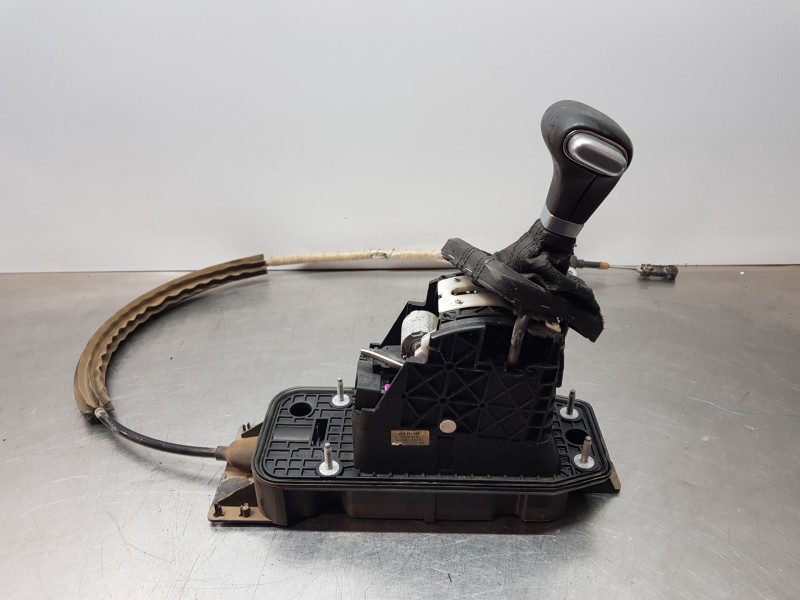 Recambio de palanca cambio para volkswagen tiguan (5n1) advance referencia OEM IAM 5N1713025  