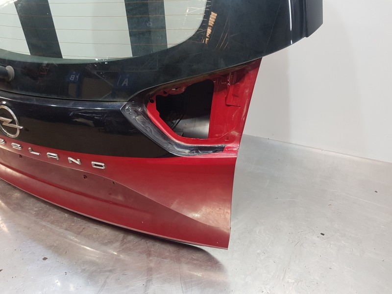 Recambio de porton trasero para opel crossland x selective referencia OEM IAM 39090002  