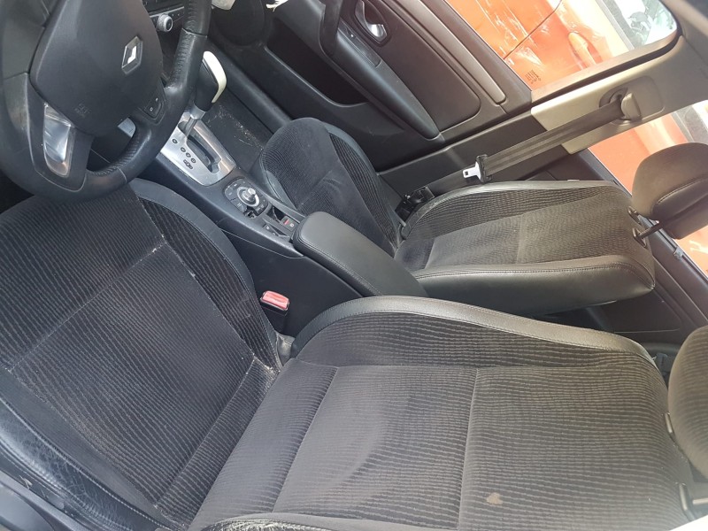 renault laguna iii del año 2008