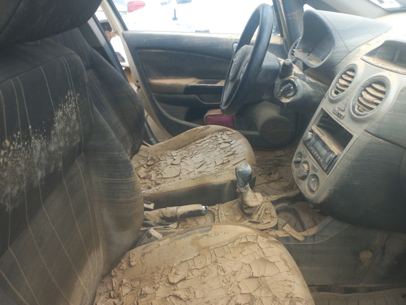 opel corsa d del año 2006