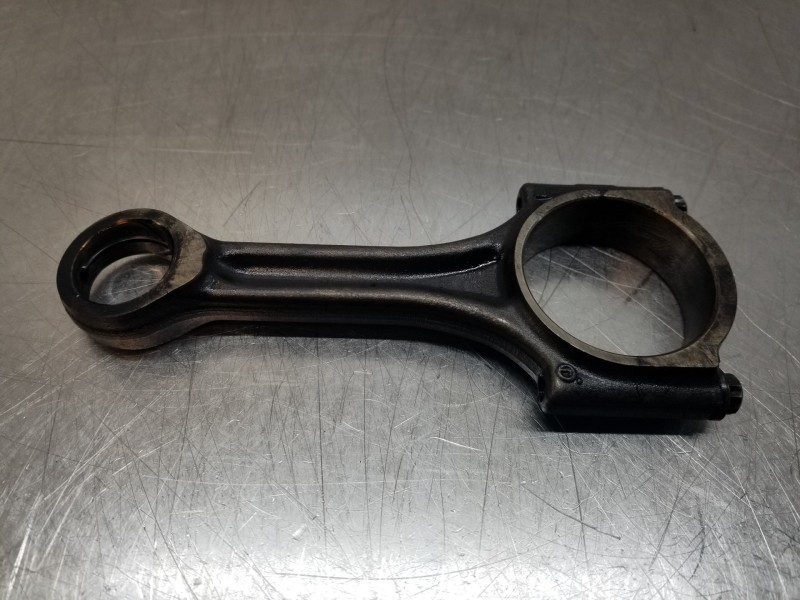 Recambio de biela para peugeot 308 sw allure referencia OEM IAM 1629031680  