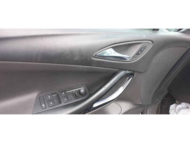 opel astra k sports tourer del año 2016