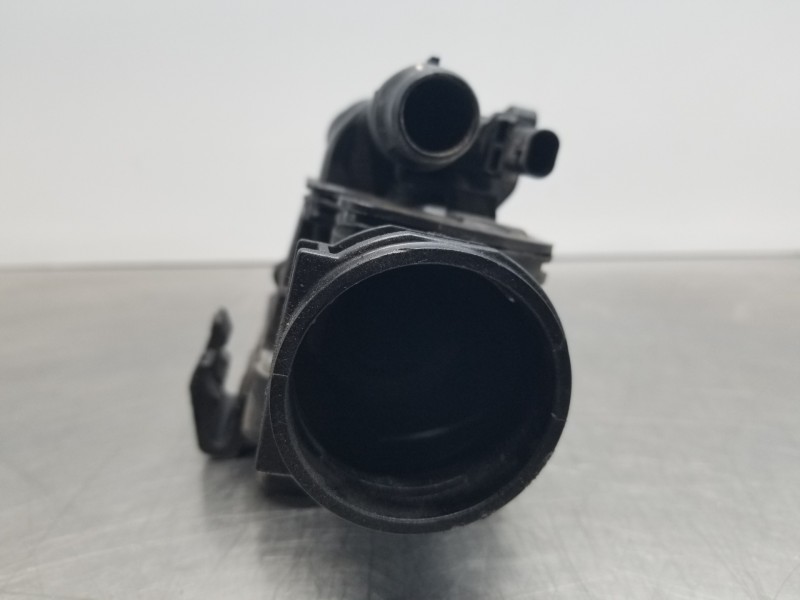 Recambio de termostato para peugeot 308 sw allure referencia OEM IAM 9812113780  