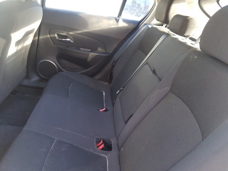 chevrolet cruze hatchback del año 2011