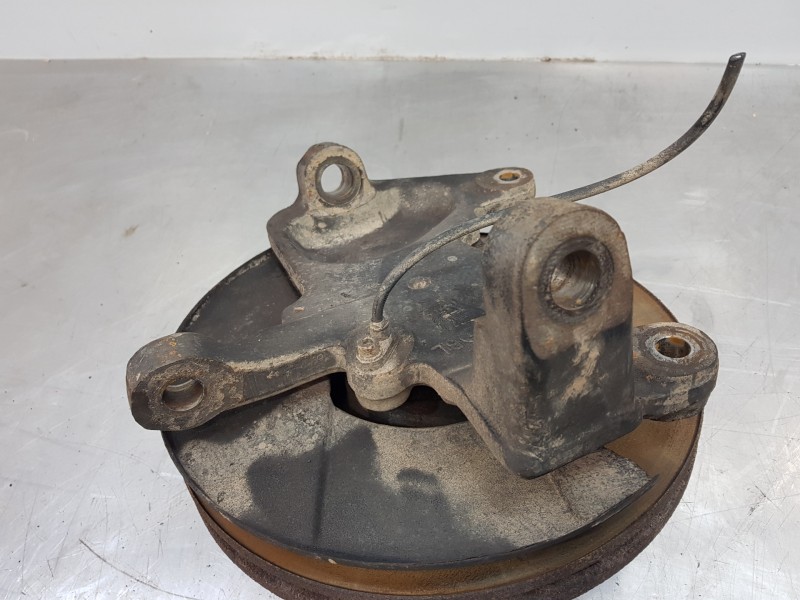 Recambio de mangueta delantera izquierda para iveco daily caja cerrada (2006 =>) furgón referencia OEM IAM 5801341447  