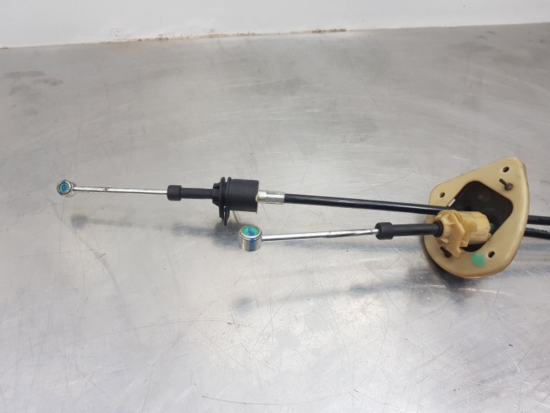 Recambio de varillaje cambio para iveco daily caja cerrada (2006 =>) furgón referencia OEM IAM 5801317933  