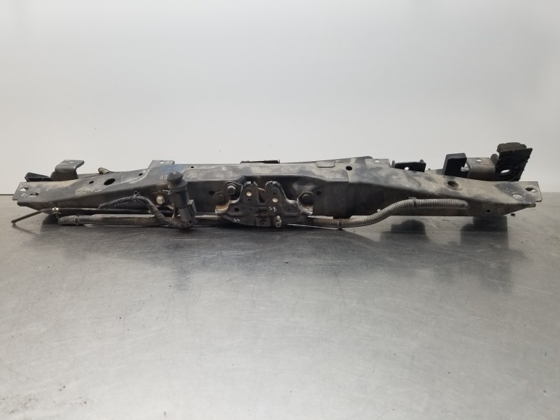 Recambio de travesaño superior para nissan qashqai (j11) tekna referencia OEM IAM F25114EAMH  