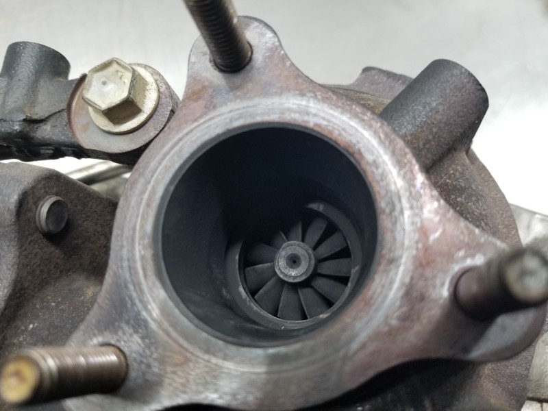 Recambio de turbocompresor para toyota auris active referencia OEM IAM 8340810003  