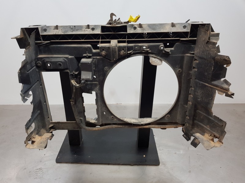 Recambio de panel frontal para peugeot partner kasten premium referencia OEM IAM 7104HG 7416J3 