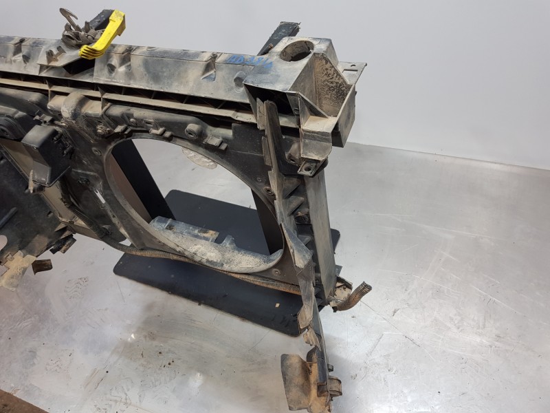 Recambio de panel frontal para peugeot partner kasten premium referencia OEM IAM 7104HG 7416J3 