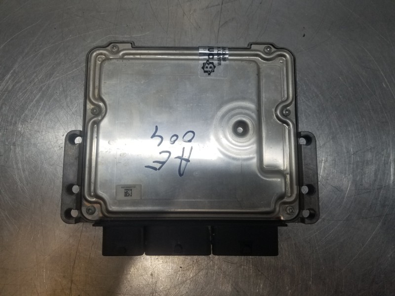 Recambio de centralita motor uce para nissan qashqai (j11) tekna referencia OEM IAM 23710HX49C 0281033886 