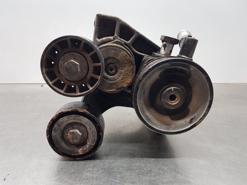 Recambio de bomba direccion para iveco daily caja cerrada (2006 =>) furgón referencia OEM IAM 504385414  