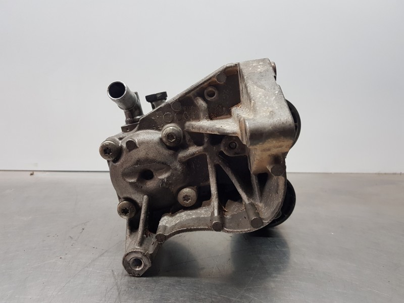 Recambio de bomba direccion para iveco daily caja cerrada (2006 =>) furgón referencia OEM IAM 504385414  