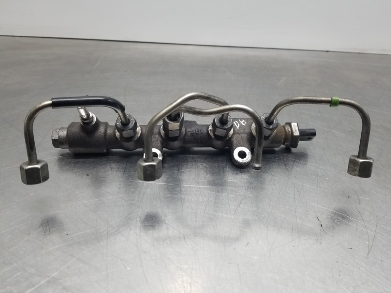 Recambio de rampa inyectora para peugeot 308 sw allure referencia OEM IAM 9821399680  