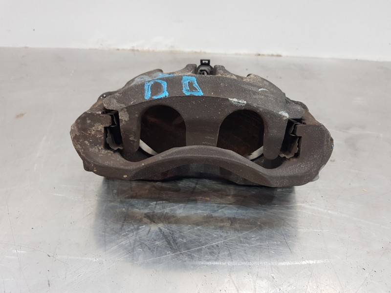 Recambio de pinza freno delantera derecha para iveco daily caja cerrada (2006 =>) furgón referencia OEM IAM 504120471  