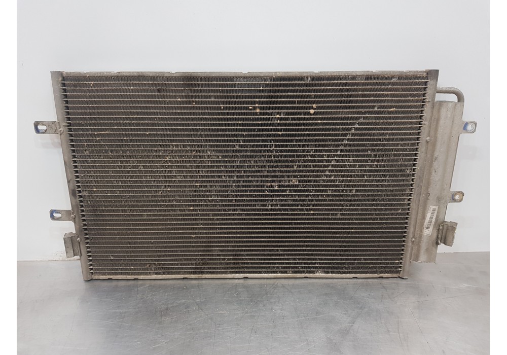 Recambio de condensador / radiador aire acondicionado para iveco daily caja cerrada (2006 =>) furgón referencia OEM IAM 58012558
