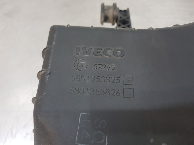 Recambio de filtro aire para iveco daily caja cerrada (2006 =>) furgón referencia OEM IAM 5801317092 5801353825 5801353826