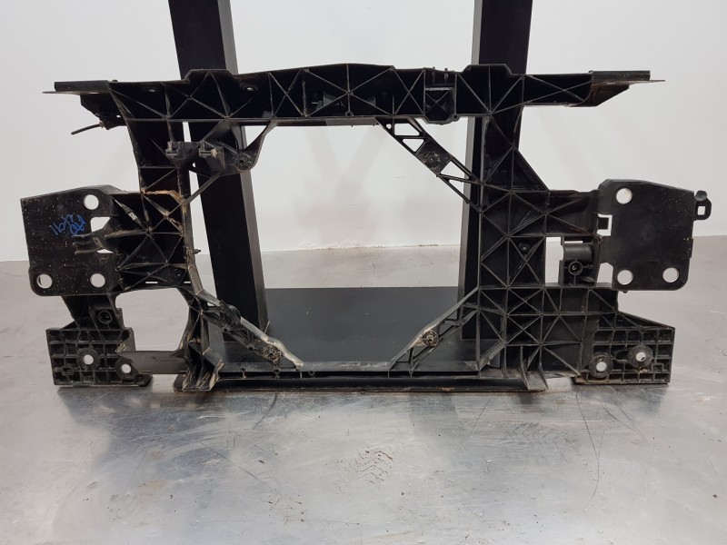 Recambio de panel frontal para renault megane iii coupe dynamique referencia OEM IAM 752100004R  