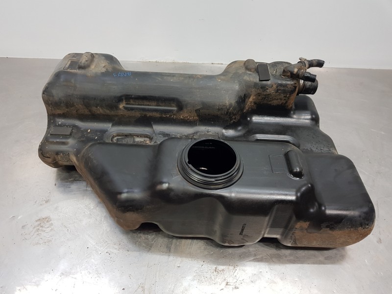 Recambio de deposito combustible para iveco daily caja cerrada (2006 =>) furgón referencia OEM IAM 504135946  