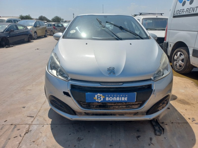 peugeot 208 del año 2015