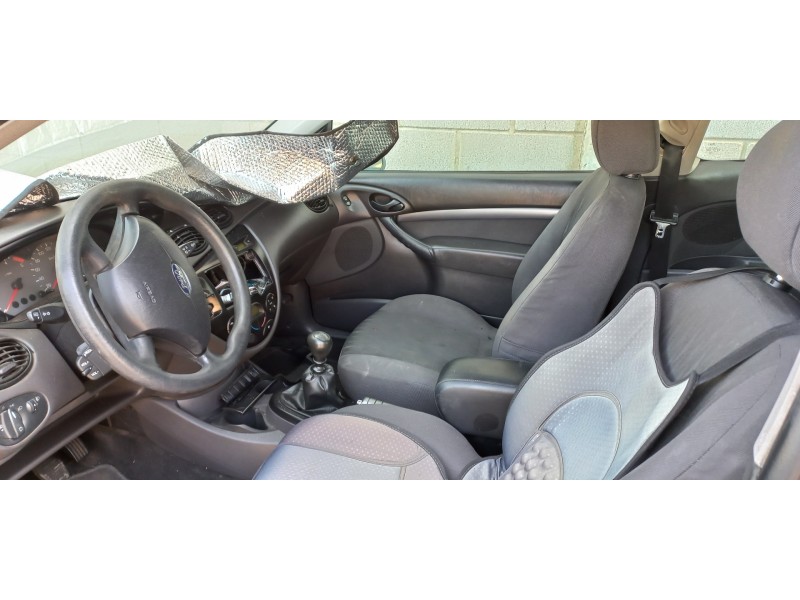 ford focus berlina (cak) del año 2006