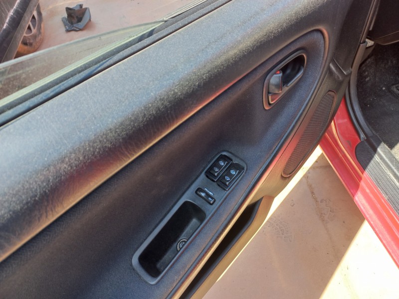 mazda mx-3 (ec) del año 1998