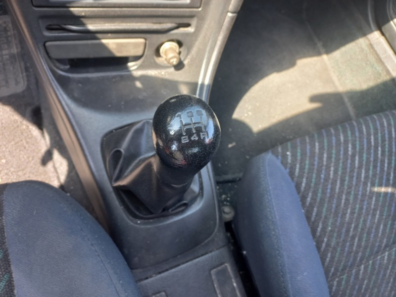 mazda mx-3 (ec) del año 1998