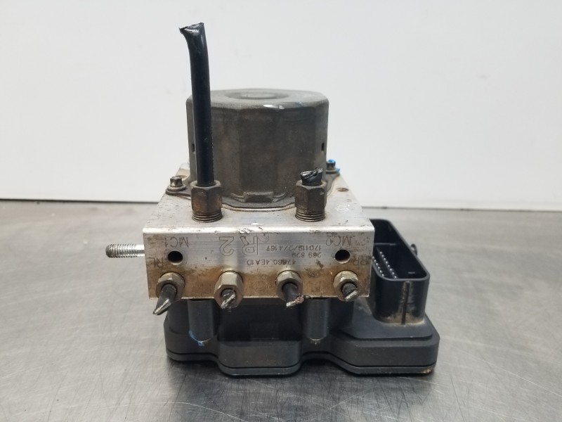 Recambio de abs para nissan qashqai (j11) tekna referencia OEM IAM 476604EA1D  